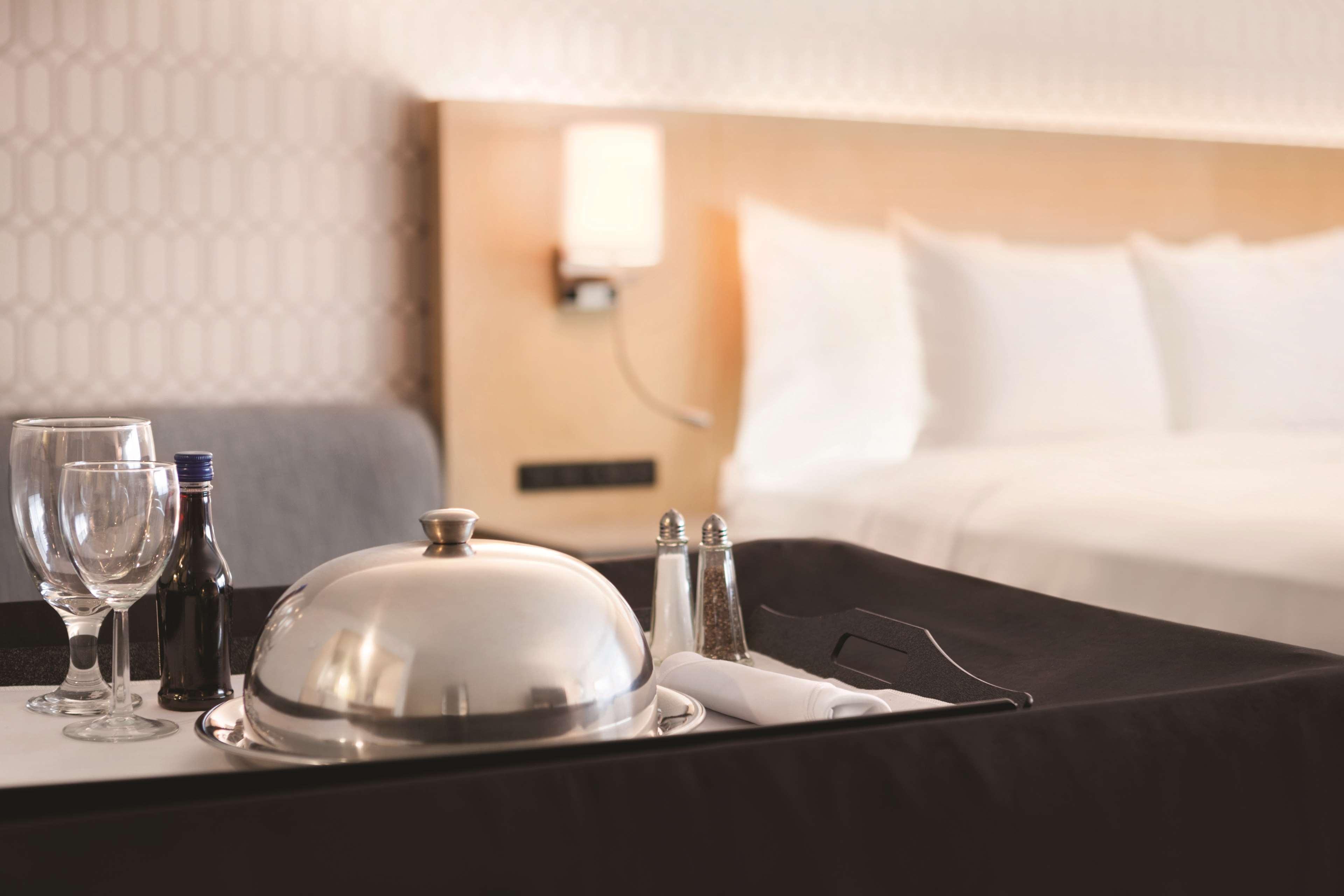 Radisson Hotel Charlotte Airport エクステリア 写真