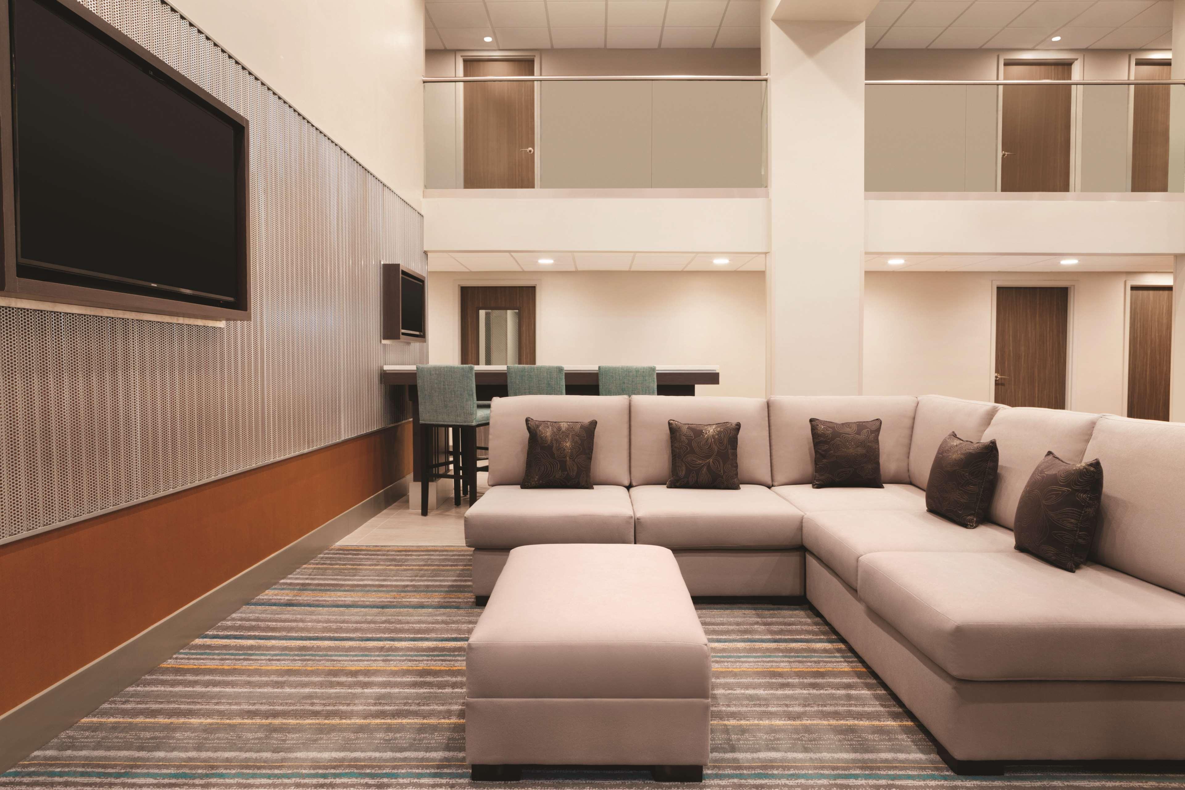 Radisson Hotel Charlotte Airport エクステリア 写真