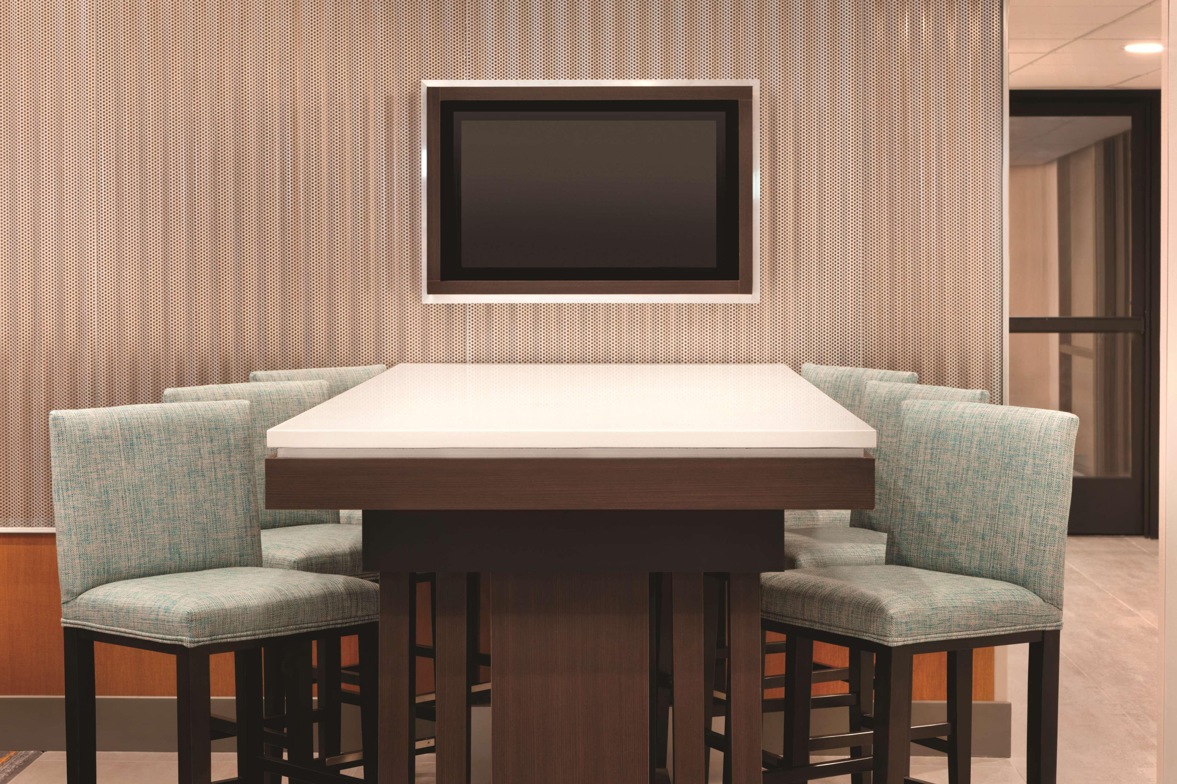Radisson Hotel Charlotte Airport エクステリア 写真